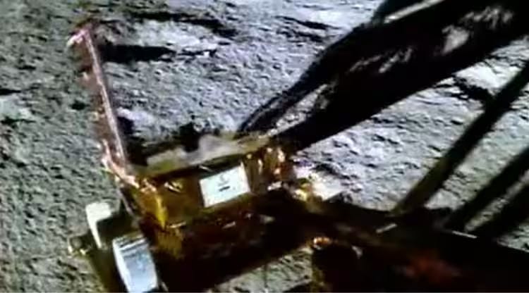 Historic Footage: Pragyan Rover's Journey on Moon's Surface Unveiled
